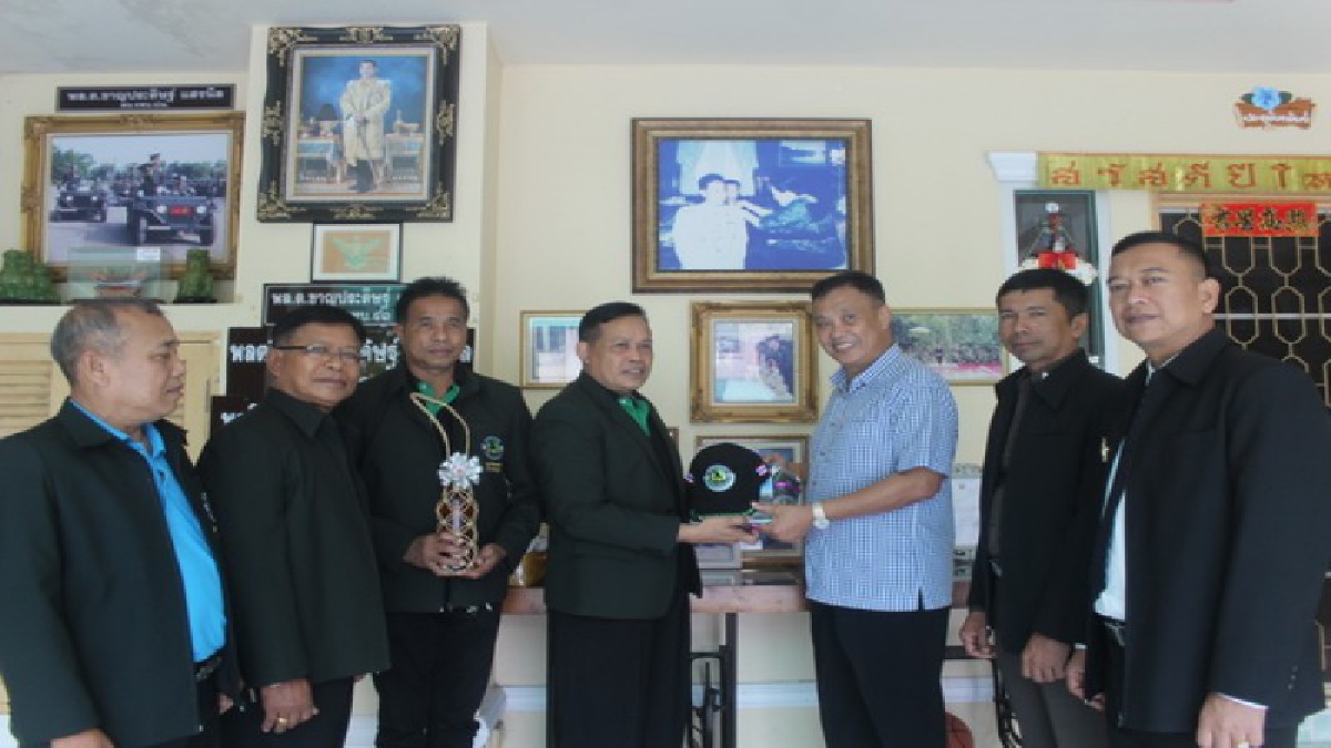 สมาคมทหารผ่านศึกจังหวัดนครศรีธรรมราช พร้อมที่ปรึกษา และสมาชิก เยี่ยมคารวะ อวยพรปีใหม่ ที่ปรึกษากิตติมศักดิ์