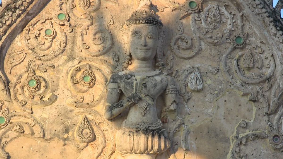 ***หน้าบันปูนปั้นแบบ &ldquo;กระเท่เซ&rdquo; สายสัมพันธ์ของวัฒนธรรมทางงานช่างไทย-เทศ ที่เหลือแห่งเดียวในประเทศไทย