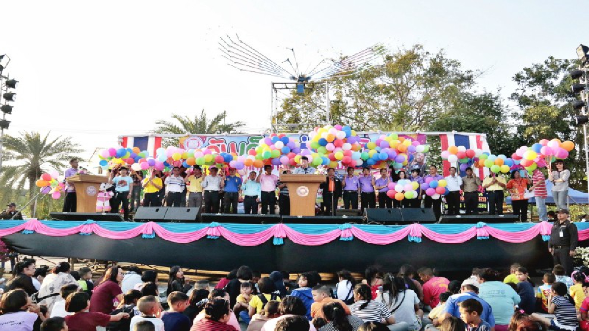 เทศบาลเมืองสัตหีบจัดงานวันเด็กแห่งชาติเยาวชนกว่า3,000คนเข้าร่วมกิจกรรม