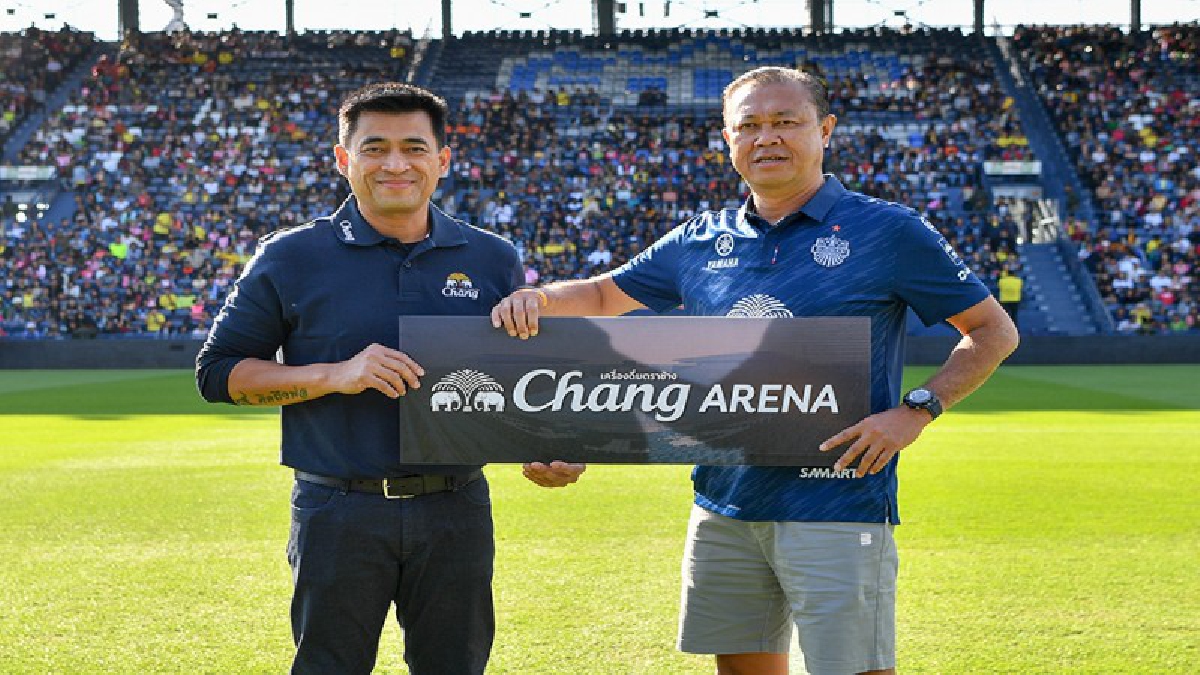 ชีวิตต้องมีการเปลี่ยนแปลง ก้าวไปเพื่อแชมป์ บุรีรัมย์ ยูไนเต็ด เปิดตัว 25 พันธมิตรลูกหนังสู้ศึกฤดูกาล 2018 เนวิน กร้าวเดินหน้าล่าทุกแชมป์