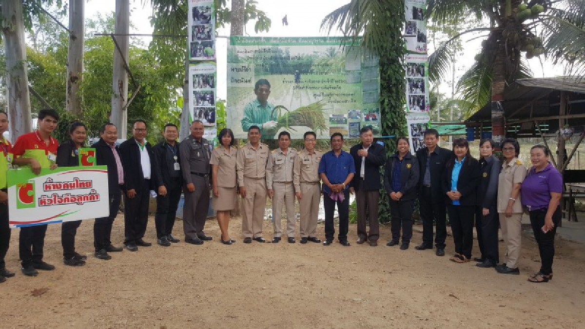คณะทำงานคัดเลือกเกษตรกรดีเด่นระดับกรม ลงพื้นที่เยี่ยมชมเกษตรกรสาขาอาชีพทำนา ทีผ่านคัดเลือกระดับจังหวัด (มีคลิป)