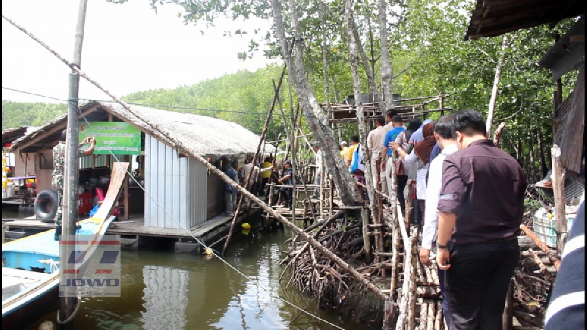 ประมงพื้นบ้านบ้านน้ำราบ ชวนล่องแพท่องเที่ยวชิมอาหารทะเลสดๆ ในโครงการรักษ์เล – เขตเลเสบ้าน