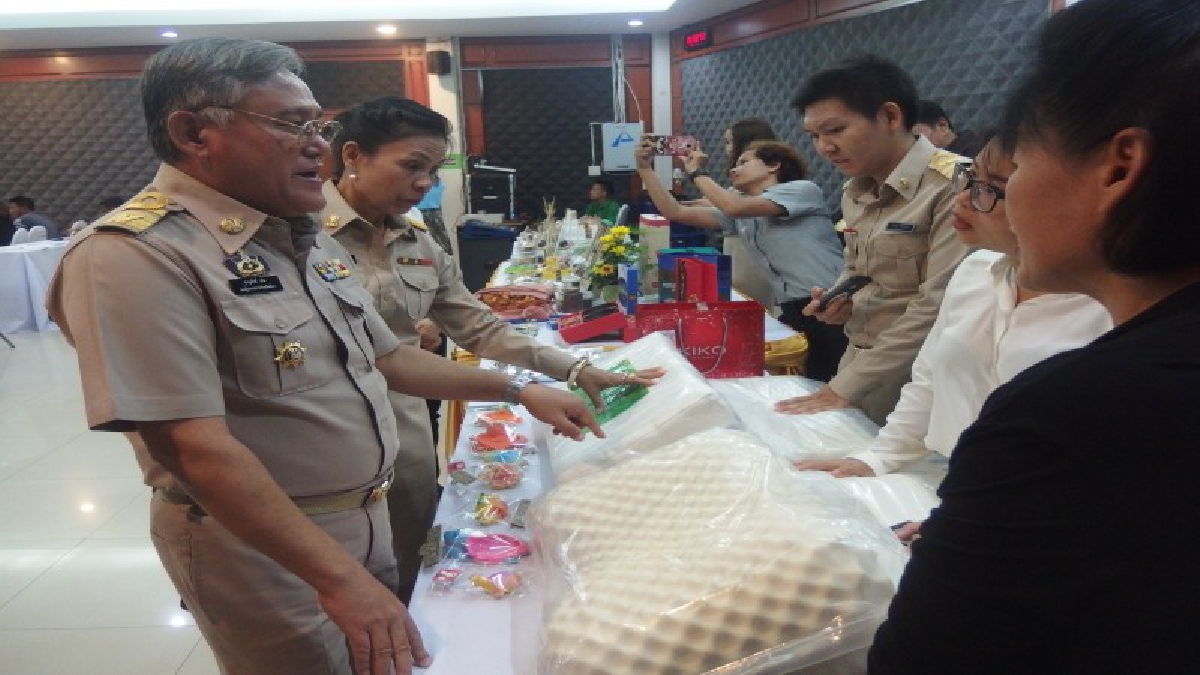 พาณิชย์จังหวัดจับมือผู้ประกอบการธุรกิจพังงา ยกระดับสินค้าเกษตรและสินค้าแปรรูปสู่โมเดร์นเทรดและการส่งออก