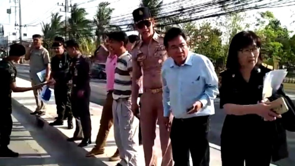 ประชุมด่วน..แก้คำร้องขอสะพานลอย!! เหตุชนยายตายคาทางม้าลายหน้า รพ. ผู้ว่าฯ ลงดูพื้นที่เกิดเหตุด้วยตนเอง พร้อมประสานแขวงทางหลวงควรสร้าง (คลิป)