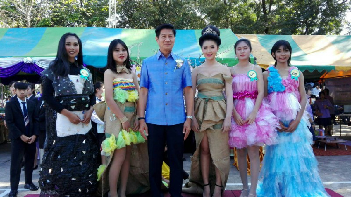 ส่งเสริมให้ผู้เรียนได้เรียนรู้จากประสบการณ์จริง คิดเป็น-ทำเป็น-แก้ปัญหาเป็น!! วิทยาลัยอาชีวศึกษาหนองคาย จัดกิจกรรม "อาชีวปริทรรศน์ "