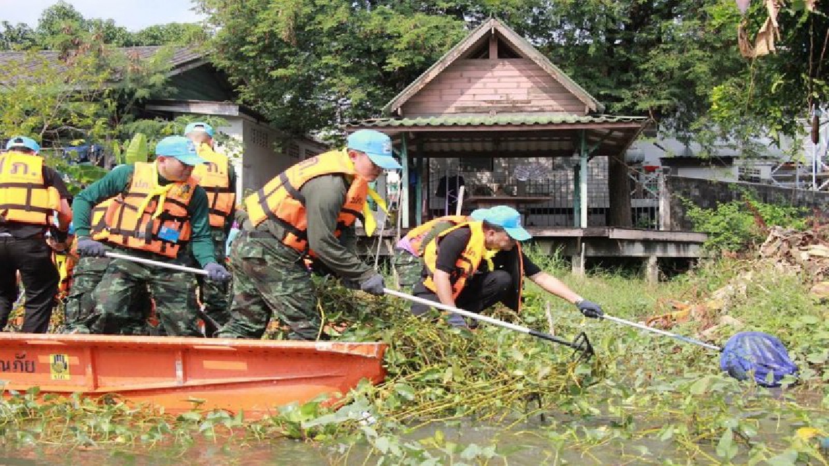 **ปทุมธานี ปชช.1,400คนร่วมจิตอาสาเราทำความดีด้วยใจสืบสานพระราชปณิธาน ร.9