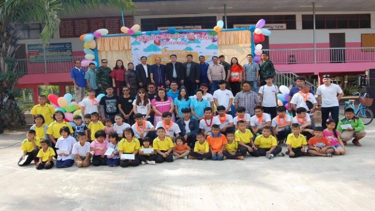 เยาวชนทำดี ปันฝันเพื่อน้อง....ชมรมเยาวชนรักทำดีหนองคาย จัดโครงการ "ปันฝันเพื่อน้อง" ปีที่ 11