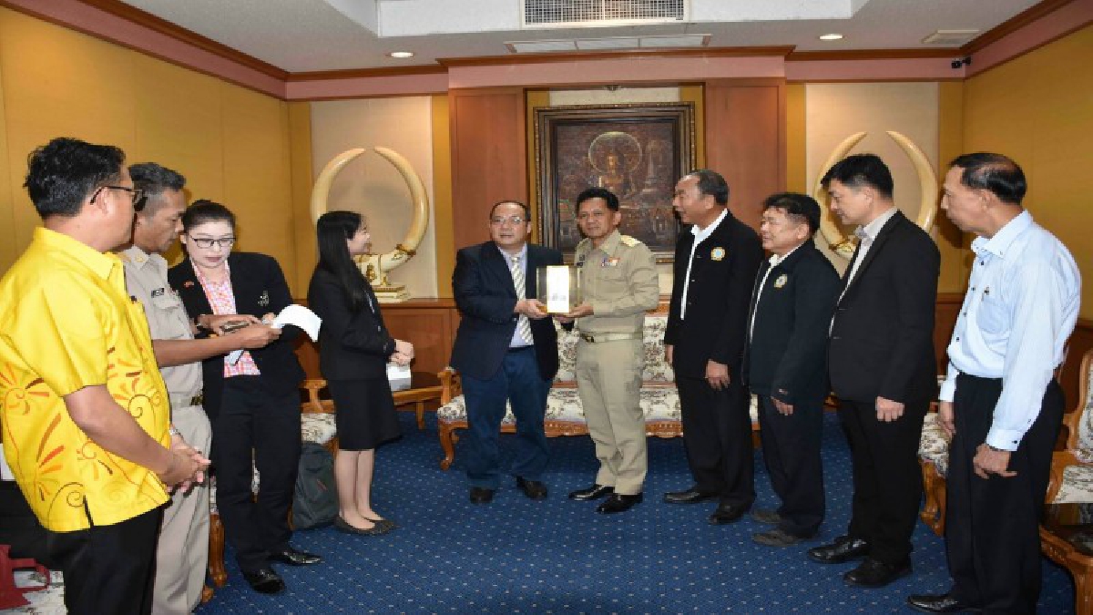 ม.กวางสี เตรียมตั้งศูนย์ภาษาและวัฒนธรรมจีนจังหวัดนครศรีธรรมราช เพื่อสร้างโอกาสให้นักเรียนนักศึกษาและประชาชนทั่วไปได้เรียนรู้ภาษา