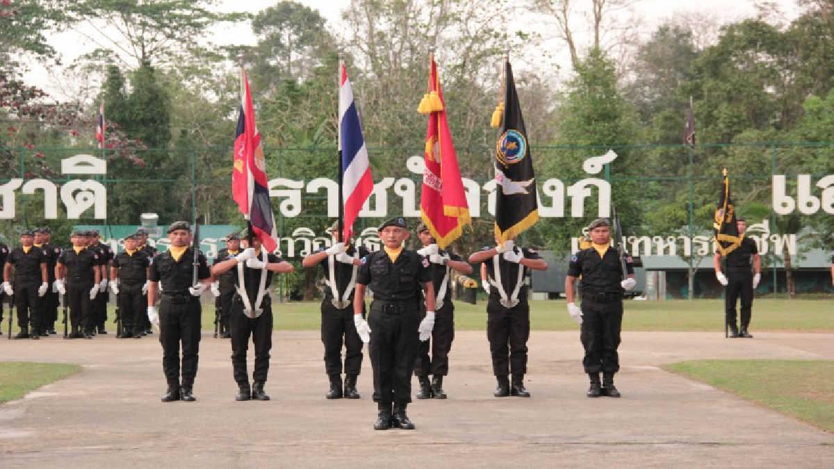 รองผู้บัญชาการป้องกันชายแดนจันทบุรีและตราด !! เดินทางเป็นประธานปิดการฝึกฟื้นฟูอาสาสมัครทหารพรานนาวิกโยธิน ประจำปีรุ่น2 ปีงบประมาณ 2561