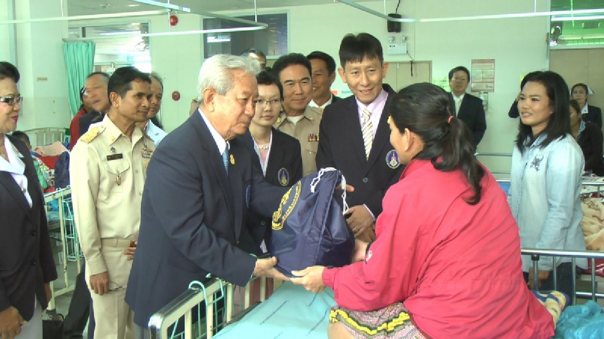 นครพนม ! องคมนตรีตรวจเยี่ยมและติดตามการดำเนินงาน โรงพยาบาลสมเด็จพระยุพราชธาตุพนม (มีคลิป)