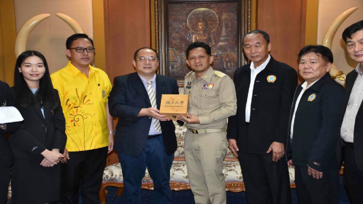 กองปราบย่องเงียบลงพื้นที่จุฬาภรณ์ เก็บข้อมูลเหตุคนร้ายใช้อาวุธสงครามฆ่า 2 ศพ (ชมคลิป)