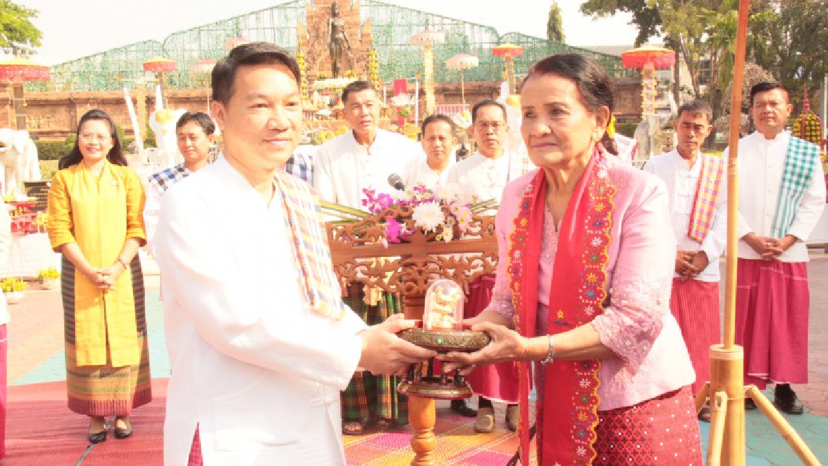 รำลึกบุญคุณพระนางจามเทวี..ชาวไทยเชื้อสายมอญ ประกอบพิธีบวงสรวงสักการะพระนางจามเทวี ปฐมกษัตรีย์แห่งนครหริภุญไชย