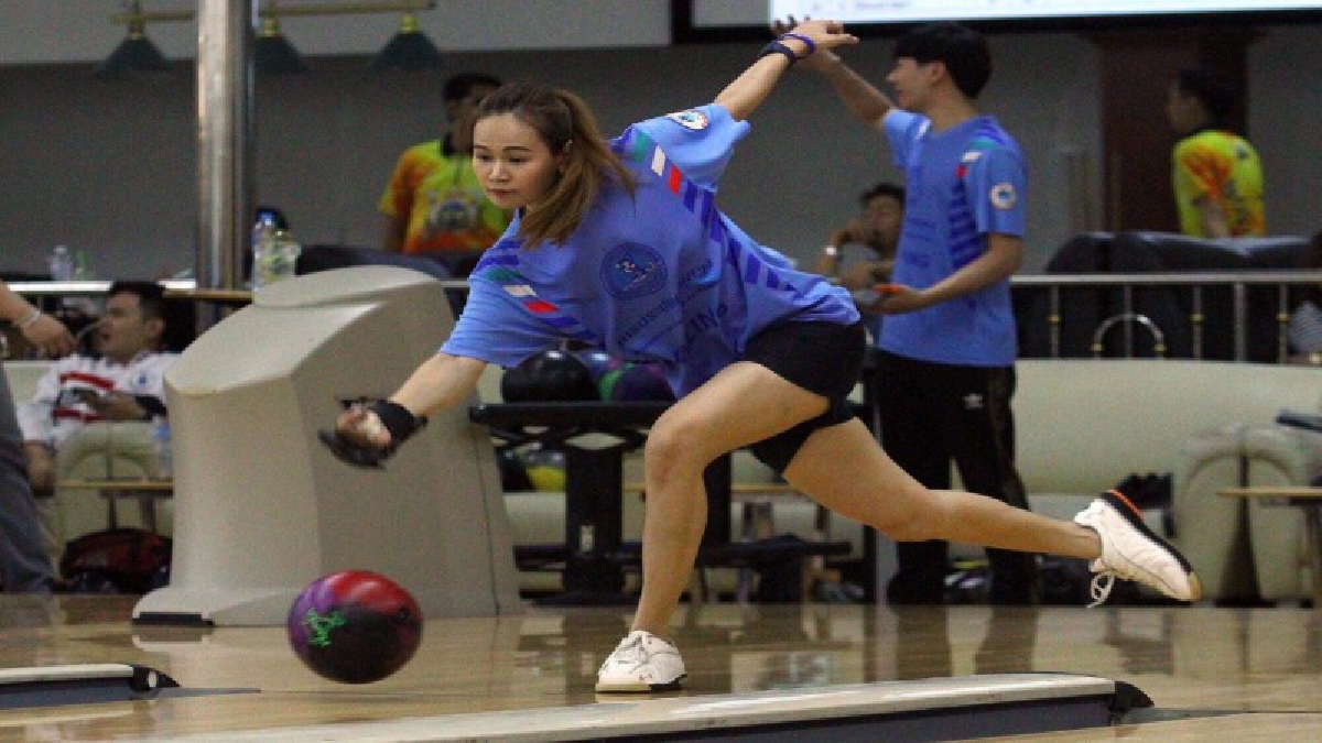 สุดยอดสาวแกร่ง ธิติมาโยน 6 เกมนำโบว์ลิ่งประปาปทท.