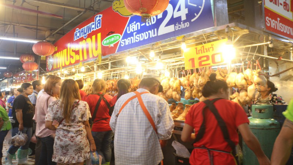 อร่อยยกนิ้ว ! ร้านหัวหมูพะโล้เทพประทาน จัดโปรโมชั่นรับตรุษจีน (ชมคลิป)