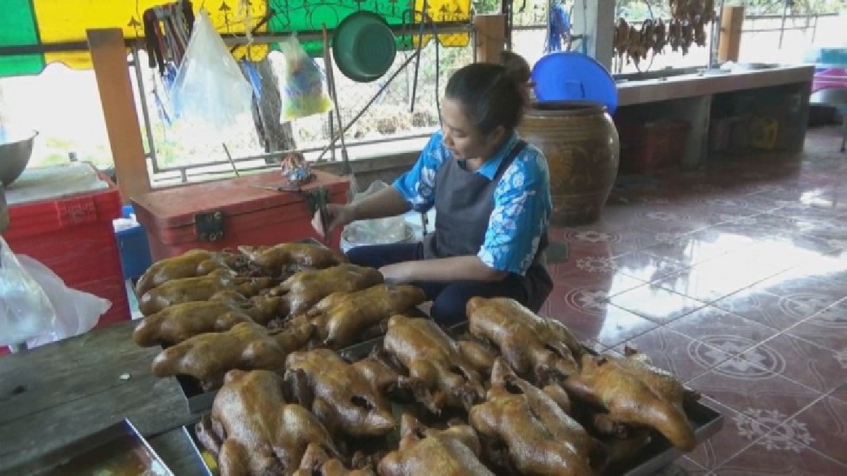 วันจ่ายตรุษจีนตลาดสดคึกคัก เป็ดไก่ยอดสั่งจองเพียบ