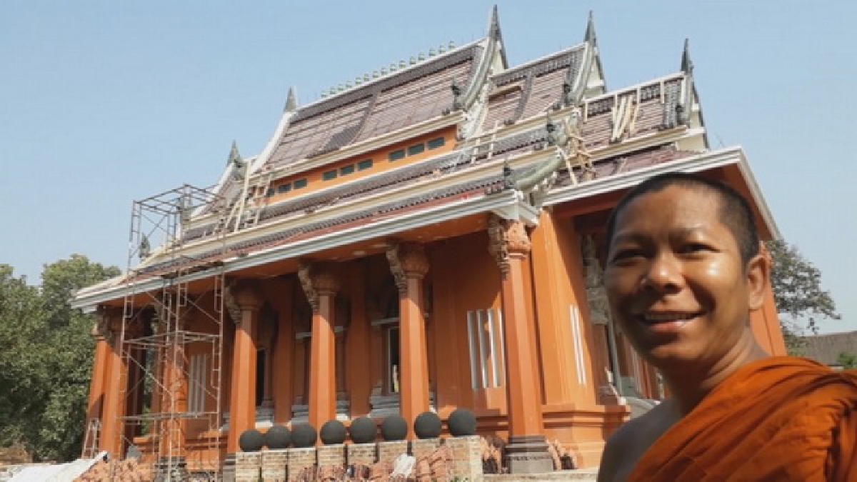 สุดทึ่ง ! เจ้าอาวาสวัดดัง สร้างโบสถ์ 12 ล้าน โชว์ประติมากรรม 6 ชาติ “ออกแบบ-คุมงานเอง” ไม่ต้องเป็นหนี้สักบาท !? (ชมคลิป)