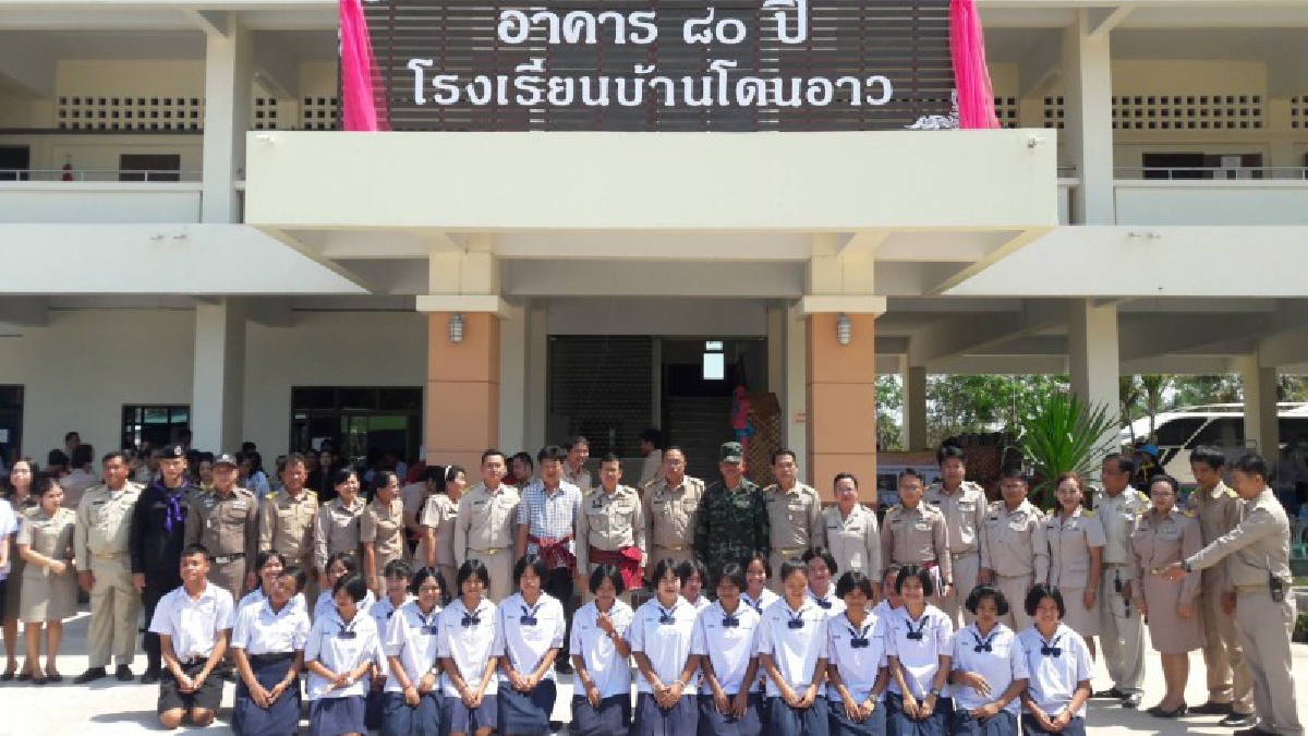 จิตอาสาเราทำความดีด้วยหัวใจ ร่วมออกหน่วยบริการจังหวัดเคลื่อนที่ให้บริการประชาชนชายแดนเขาพระวิหาร ด้าน จ.ศรีสะเกษ