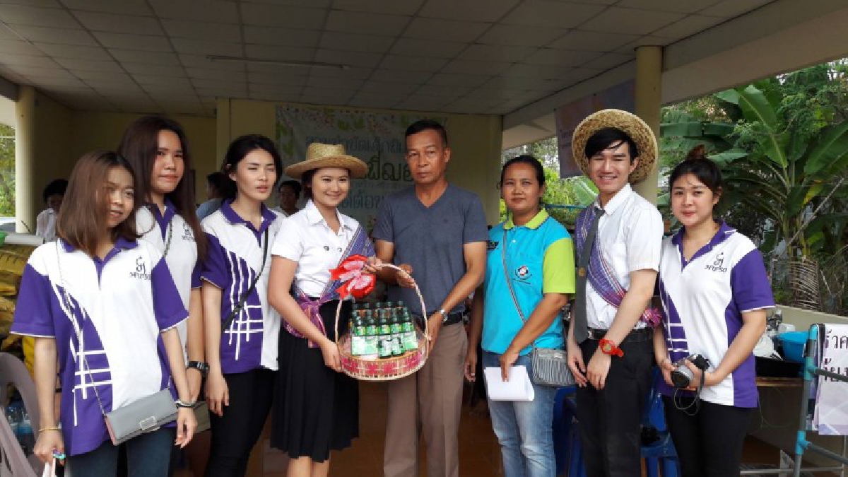 แบบนี้ซิน่ายกย่อง.! ผกก.ตามรอยพ่อเศรษฐกิจพอเพียง เปิดสวนรับนักศึกษา และศูนย์เด็กพิเศษ อบรมผู้ปกครองก้าวสู่อาชีพ (มีคลิป)