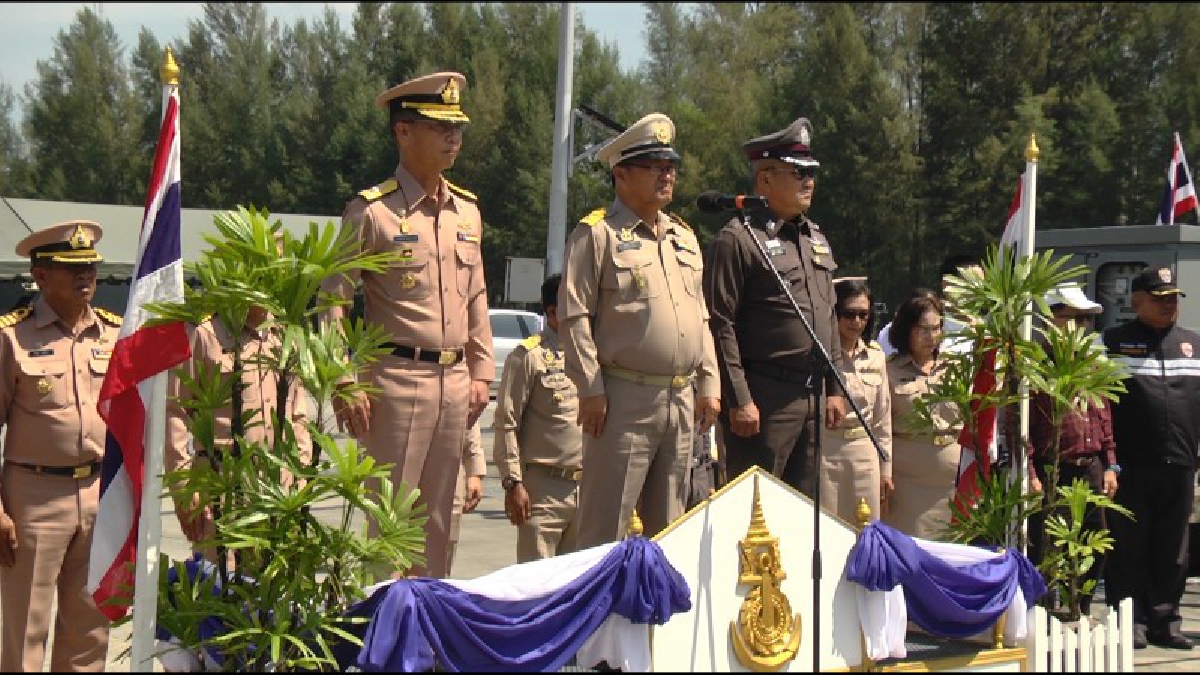ศูนย์การแพทย์ฉุกเฉินยกระดับความปลอดภัยปล่อยชุดเฉพาะกิจออกดูแลนักท่องเที่ยวทางทะเล
