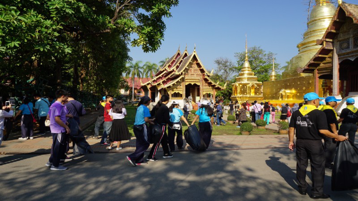 จิตอาสาร่วมทำความดีบำเพ็ญสาธารณประโยชน์