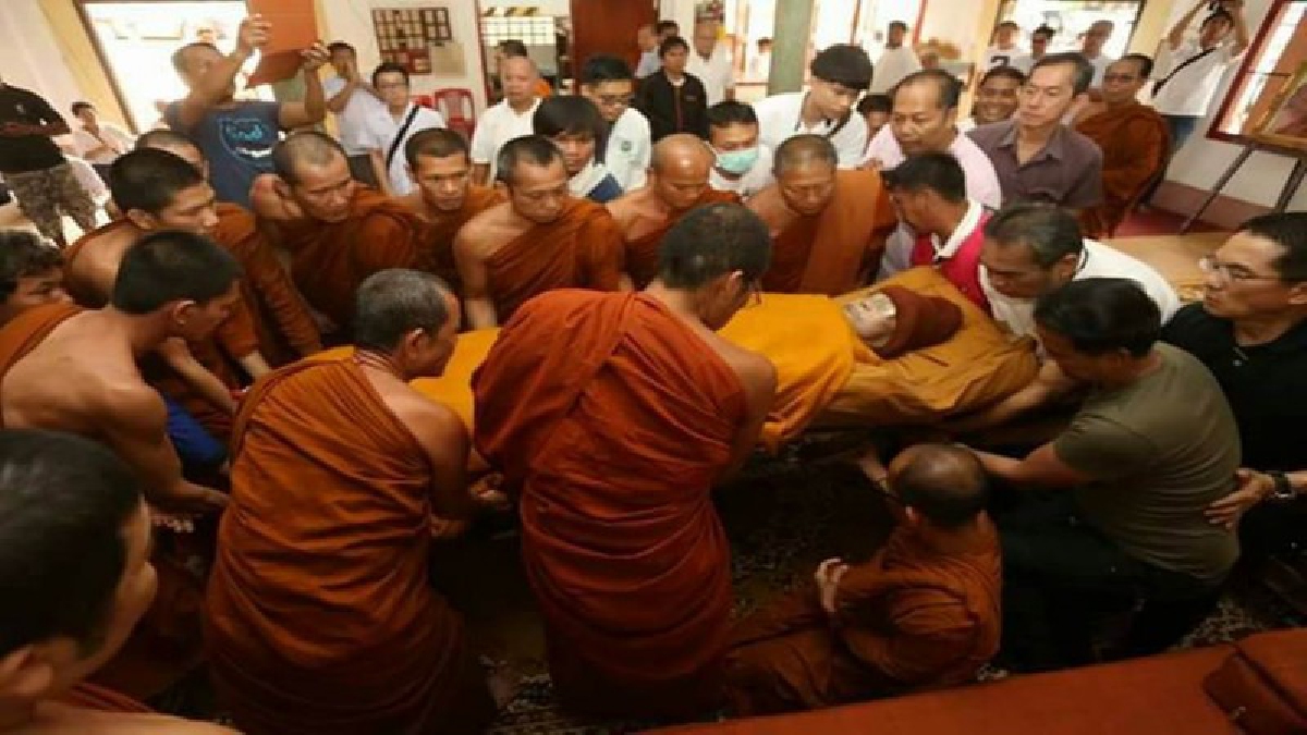 สิ้นแล้ว !! เกจิอาจารย์ชื่อดัง "หลวงปู่บุญเพ็งฯ"  พระผู้ปฏิบัติดีปฏิบัติชอบ (มีคลิป)