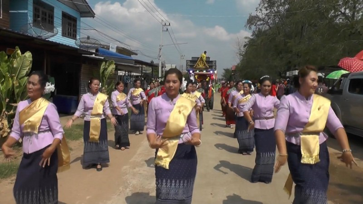 ชัยภูมิ ! สืบสานพิธีแห่นาคหมู่แบบโบราณ สุดหาชมได้ยาก..!?? (ชมคลิป)