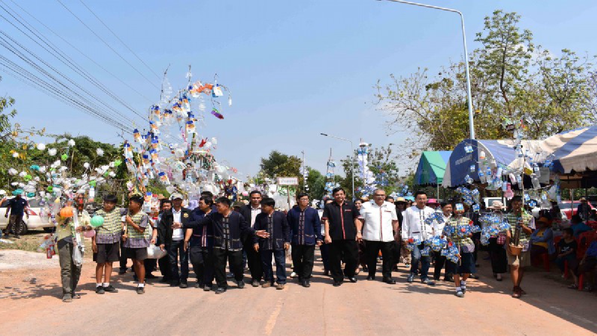 เทศบาลตำบลภูสิงห์ ประกาศเป็นชุมชนไร้ถังขยะ ประชาชนจัดการขยะในครัวเรือนครบถ้วน 100% เป็นแห่งแรกของจังหวัดกาฬสินธุ์