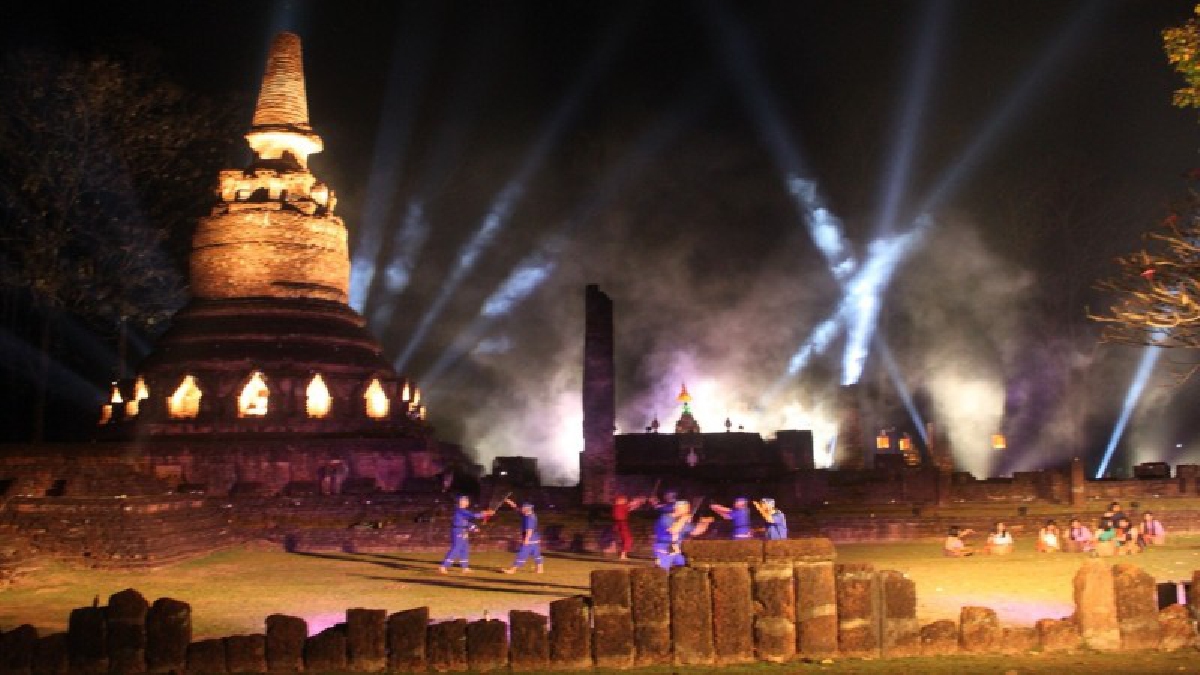 ยิ่งใหญ่สวยงามสมจริง.!!กำแพงเพชรจัดงานแสดงแสง สี เสียง เมืองชากังราวใต้ร่มพระบารมี เกริกหล้าชากังราว