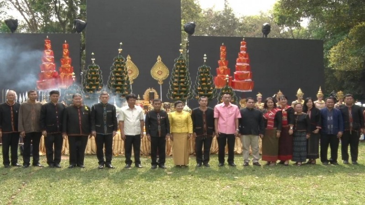 ศรีสะเกษ..บวงสรวงสิ่งศักดิ์สิทธิ์ก่อนแสดงแสงสีเสียง “อารยธรรมแห่งศรัทธา มนตราศรีพฤทเธศวร” (ชมคลิป)