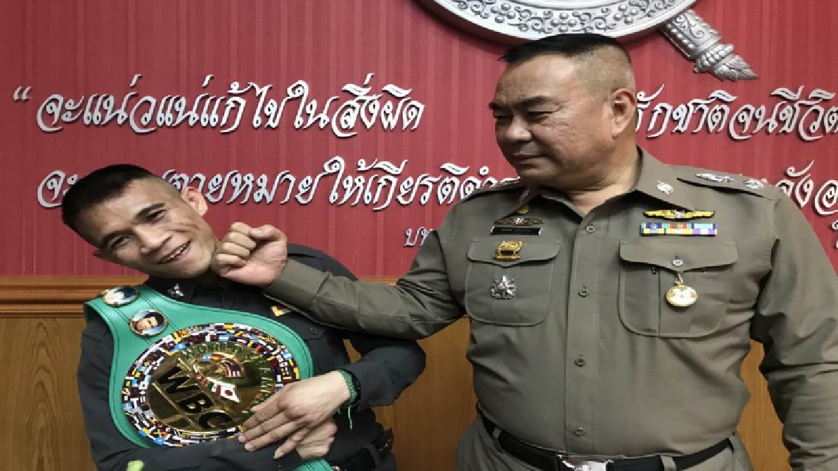 เจ้าแหลม ! "ศรีสะเกษ นครหลวงโปรโมชั่น" แชมป์โลก โดนผู้การต่อยปากเบี้ยว สั่งการเข้มป้องกันแชมป์โลก..ห้ามแพ้.!? (มีคลิป)