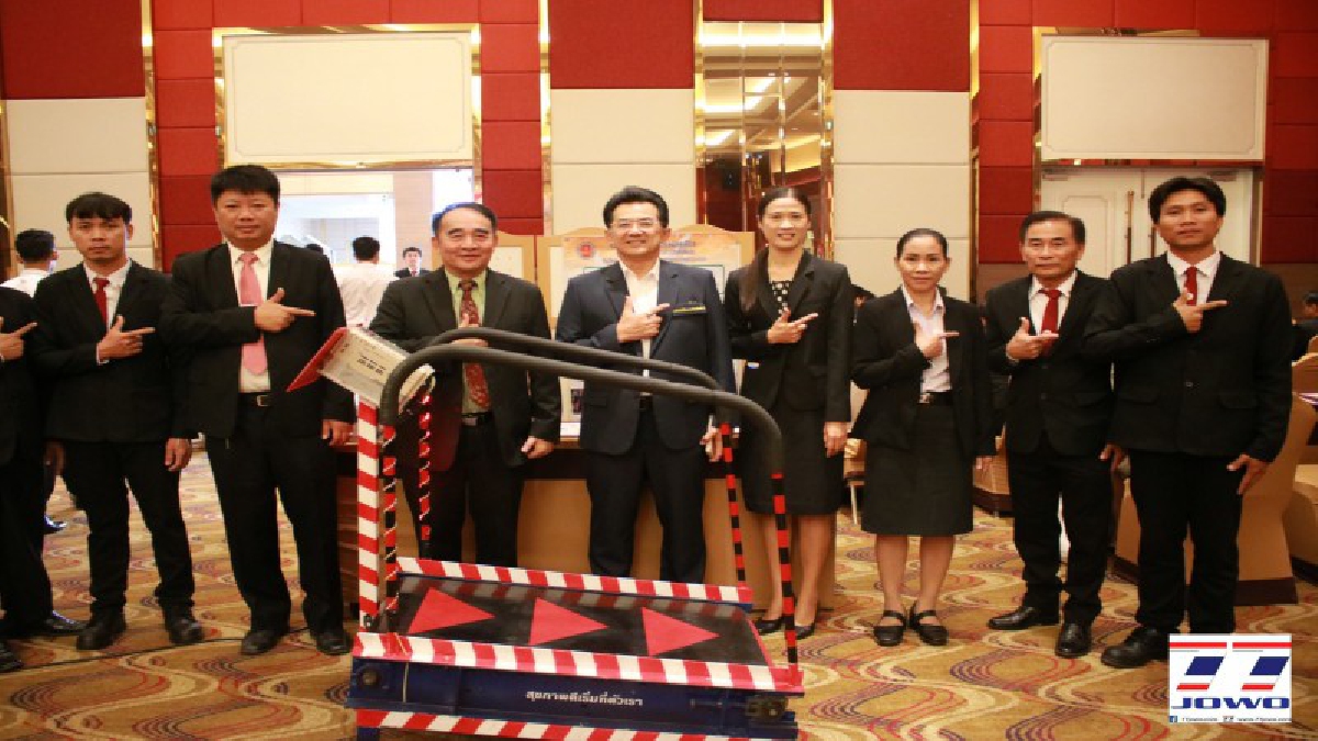 นศ.ป.ตรี เทคโนโลยีบัณฑิต นำผลงานทางวิชาการมาแสดงในงานปัจฉิมนิเทศ สถาบันการอาชีวศึกษาภาคตะวันออกเฉียงเหนือ๕