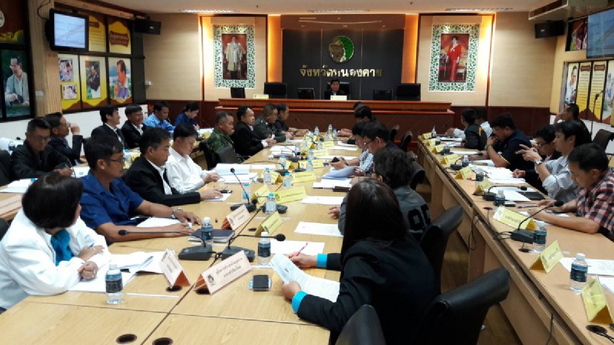 ผู้ว่าฯ หนองคาย...ใส่ใจ ห่วงใย ภัยแล้ง ระดมหน่วยงานที่เกี่ยวข้องสำรวจแหล่งน้ำ-ประชาสัมพันธ์ปลูกพืชน้ำน้อย ลดปลูกข้าวนาปรัง (ชมคลิป)