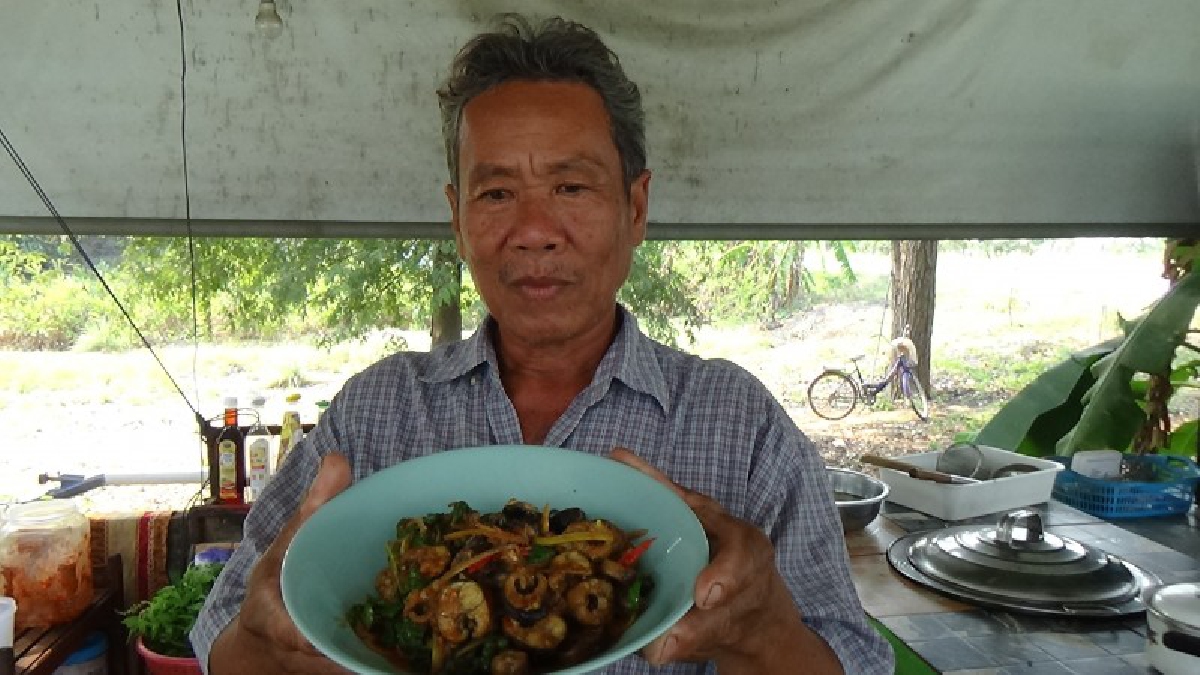 สุดยอดความอร่อย "แกงหนูนา ผัดเผ็ดปลาไหล แกงเผ็ดเป็ด และแกงกบ" ที่ร้านลุงเปี๊ยก อาหารป่าไม่ลองไม่ได้แล้ว ถึงเครื่อง ถึงรส เพียง 40 บาท