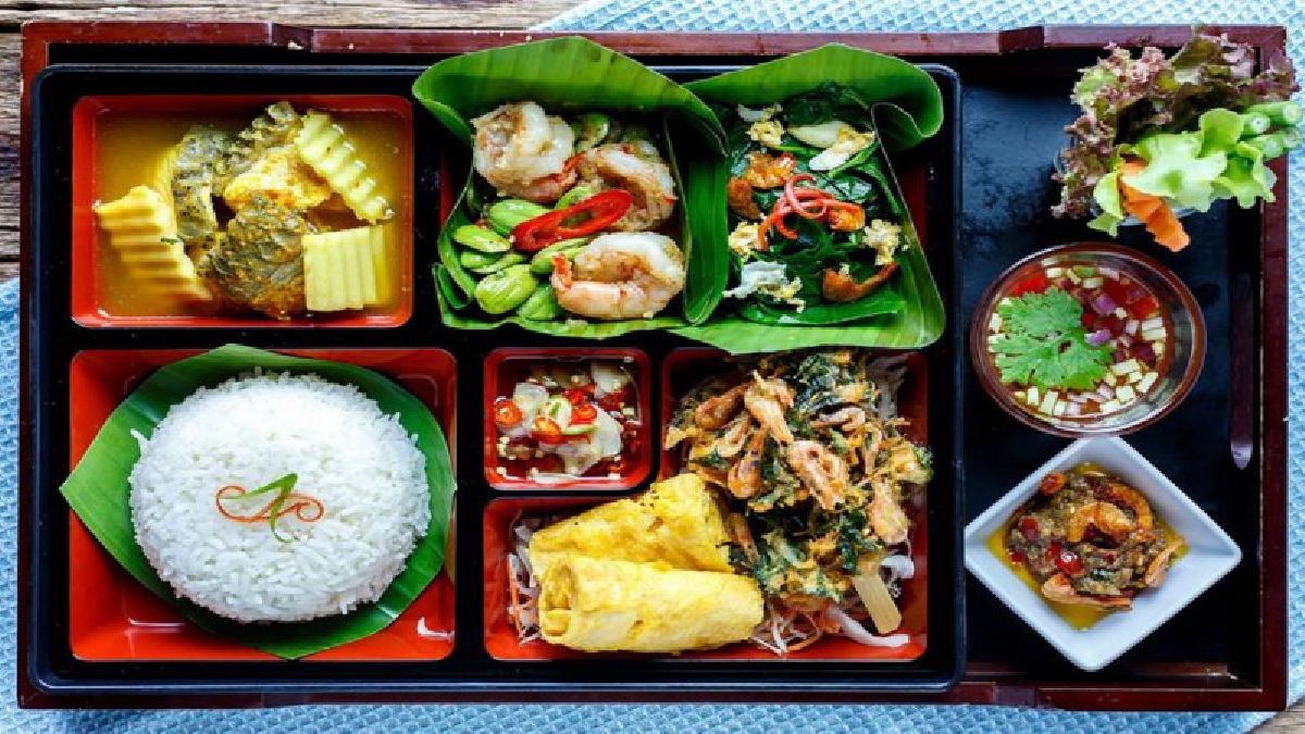 จัดว่าเด็ด ! ร้านอาหารชื่อดังเมืองตรัง นำอาหารญี่ปุ่น และอาหารปักษ์ใต้ มาผสมผสานกันอย่างลงตัว บอกได้คำเดียว "ต้องไปลอง"..!??