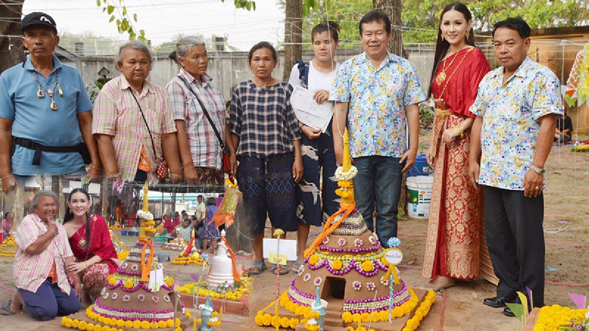 ฮือฮา นึกว่าออเจ้าการะเกดมาร่วมงานประเพณีก่อเจดีย์ทรายที่เพชรบูรณ์ พอรู้ดีกรีถึงกับอึ้ง
