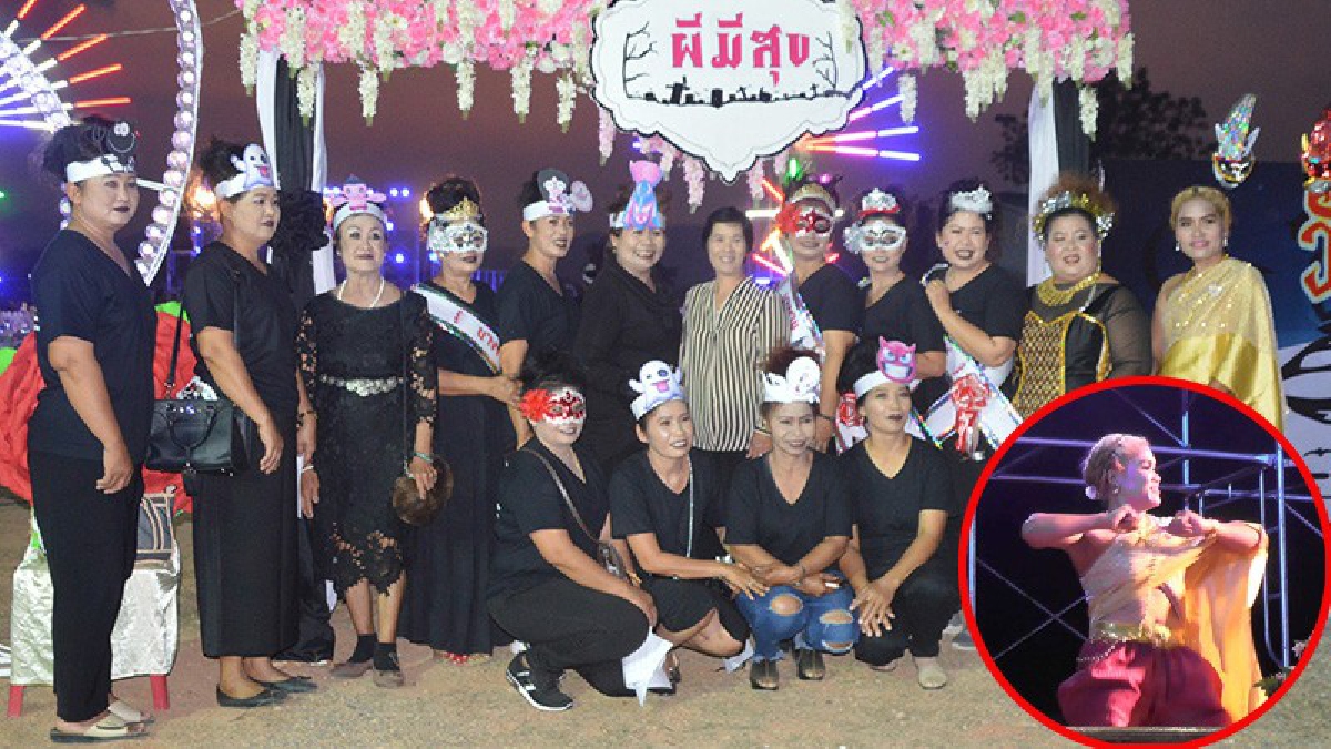 ออเจ้าโดนมนต์อะไรมา..!? สาวแต่งชุดไทย คล้ายในละครบุพเพสันนิวาส ก่อนวาดลวดลายเต้น ทั้งบนเวทีและหน้าเวที อย่างสุดมันส์ (มีคลิป)