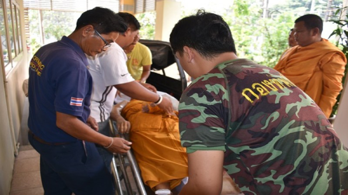 ตำรวจเร่งไล่ล่าโจรใจโหด ทุบหัวพระจนมรณะภาพ ก่อนชิงรถกระบะหลบหนี ล่าสุดพบรถต้องสงสัยที่เพชรบูรณ์