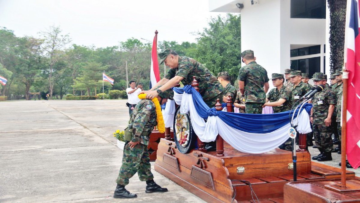 ทหารปืนใหญ่ส่งกำลังพลรักษาความสงบพื้นที่ชายแดนใต้และทางทะเล