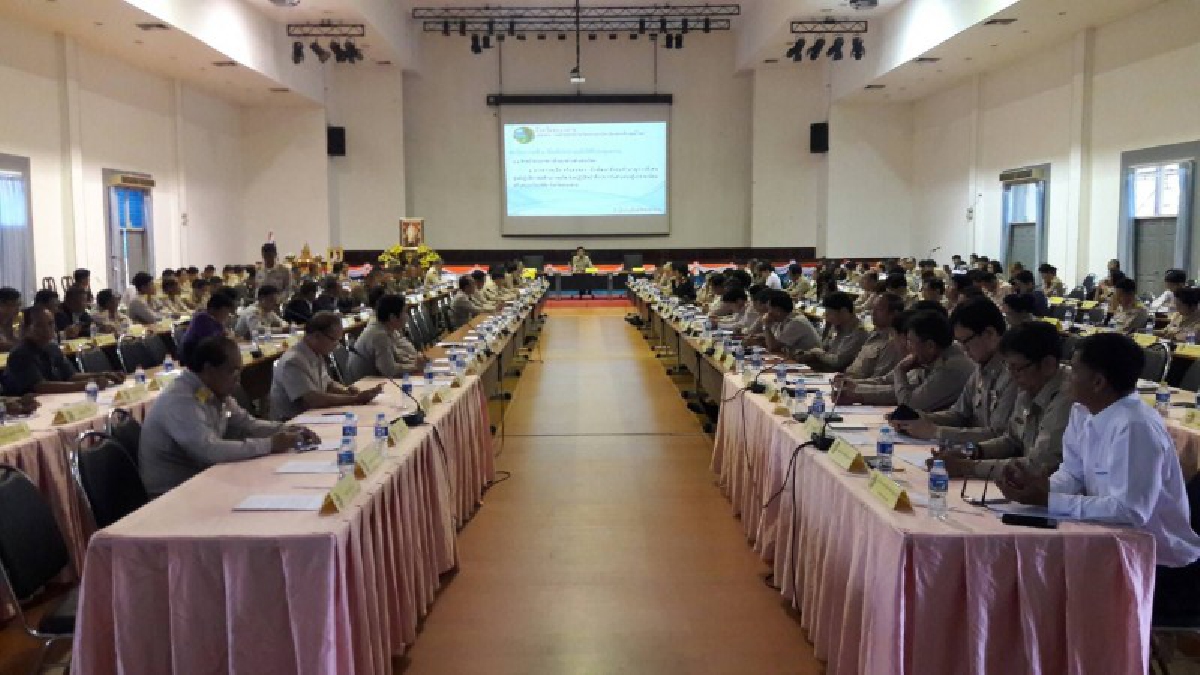 ผู้ว่าราชการจังหวัดหนองคายร่วมประชุมกรมการจังหวัดและหัวหน้าส่วนราชการจังหวัดหนองคาย ครั้งที่ 3 ประจำเดือน มีนาคม 2561 (ชมคลิป)