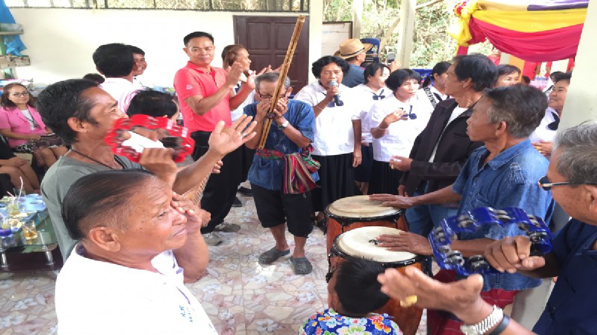 รพ.สต.มะกอก อ.กันทรวิชัย เปิดโรงเรียนผู้สูงอายุ รองรับสังคมผู้สูงอายุในอนาคต มีผู้สูงอายุ 12ุ6 คน สมัครเรียน (มีคลิป)