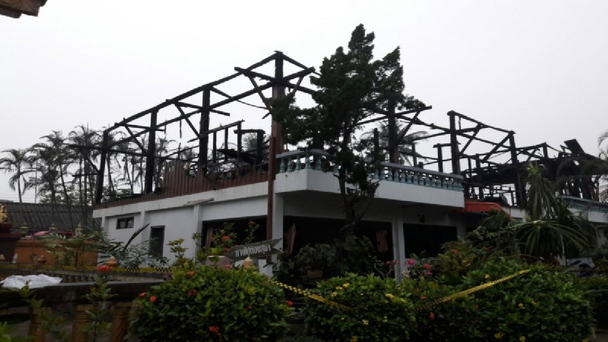 ชาวพุทธโศกเศร้า กุฎิเจ้าอาวาส ถูกไฟไหม้ทั้งหลัง วอนเมตตาศรัทธาฟื้นฟู