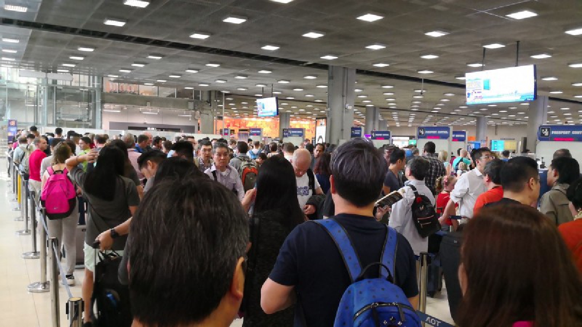 ผกก.ตม.ท่าอากาศยานภูเก็ต ยันตรวจสอบแล้ว ไม่ใช่ภูเก็ต หลังต่างชาติโพสต์ภาพนทท.รอคิวยาวเหยียดในสนามบิน