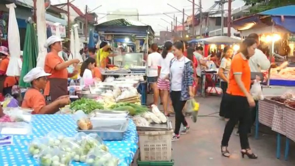 โคราช ! เปิดตลาดต้องชม..กระตุ้นเศรษฐกิจเมืองพิมาย ส่งเสริมและสร้างการรับรู้ตลาดประชารัฐไนท์บาร์ซ่าพิมาย (ชมคลิป)