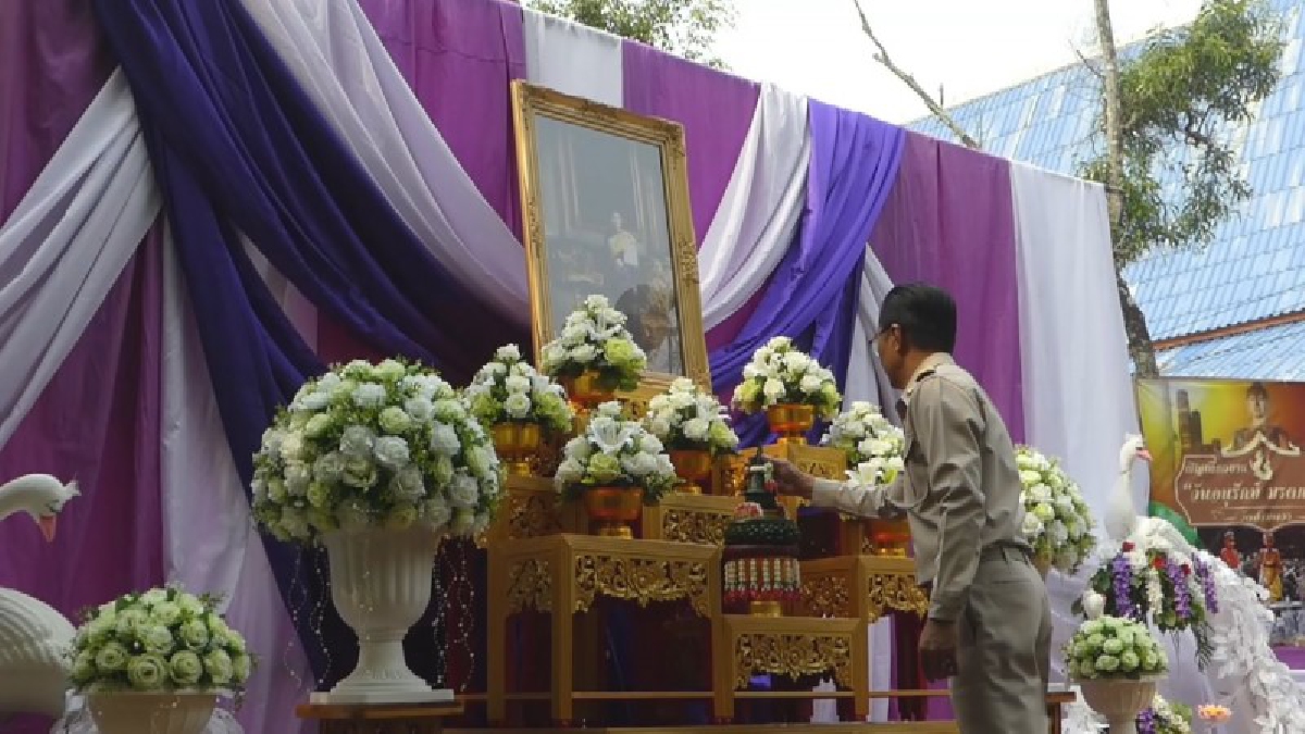 ชาวสามพวง..!! ร่วมกันสาทิตการทำอาหารพื้นเมืองโบราณ เทิดพระเกียรติสมเด็จพระเทพรัตนราชสุดาฯ
