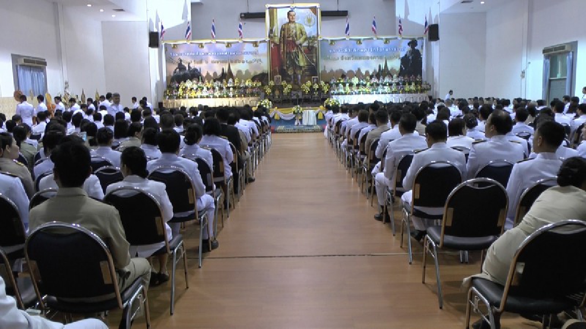 รำลึกมหาจักรีบรมราชวงศ์...จังหวัดหนองคาย  จัดพิธีวันพระบาทสมเด็จพระพุทธยอดฟ้าจุฬาโลกมหาราช  และวันที่ระลึกมหาจักรีบรมราชวงศ์