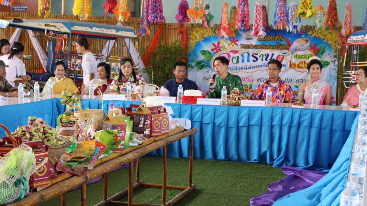 ตำบลเจ็ดเสมียน จัดแถลงข่าวการจัดงานประเพณีแห่ดอกไม้ท้ายสงกรานต์ที่มีการสืบทอดกันยาวนานกว่า 100 ปี (คลิป)