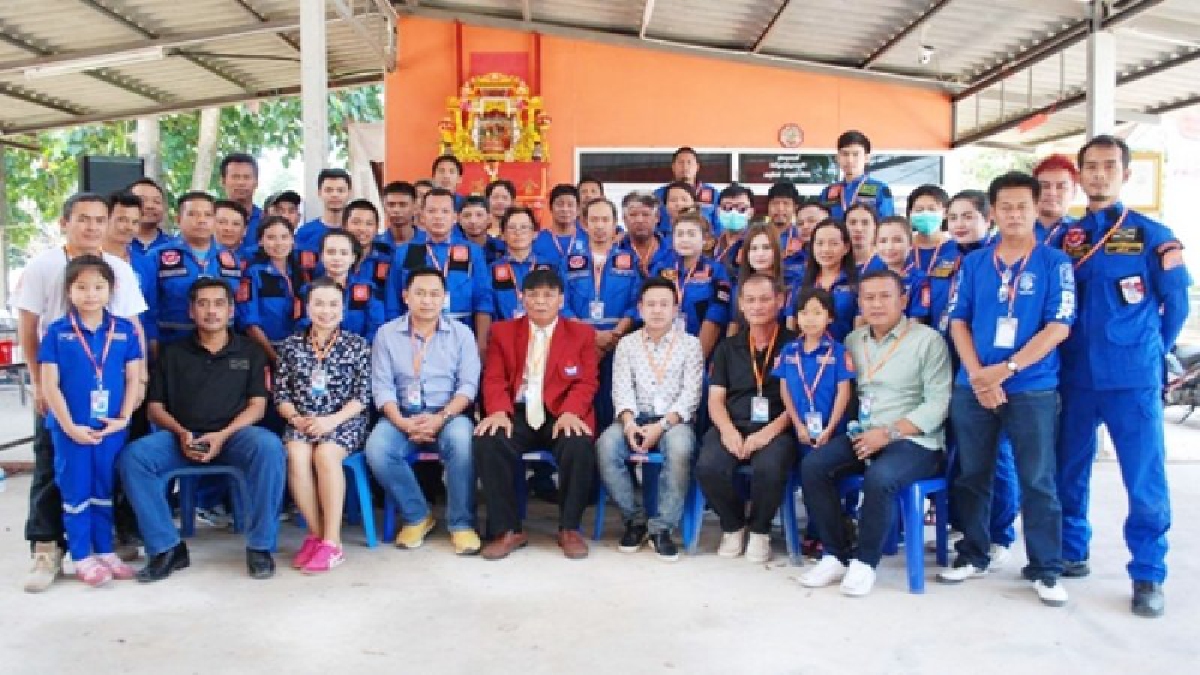 สมาคมกู้ภัยบูรพารวมใจ ทำพิธีกล่าวคำปฏิญาณตน เพื่อรับบัตรประจำตัวอาสาสมัครกู้ภัย ก่อนออกปฏิบัติหน้าที่