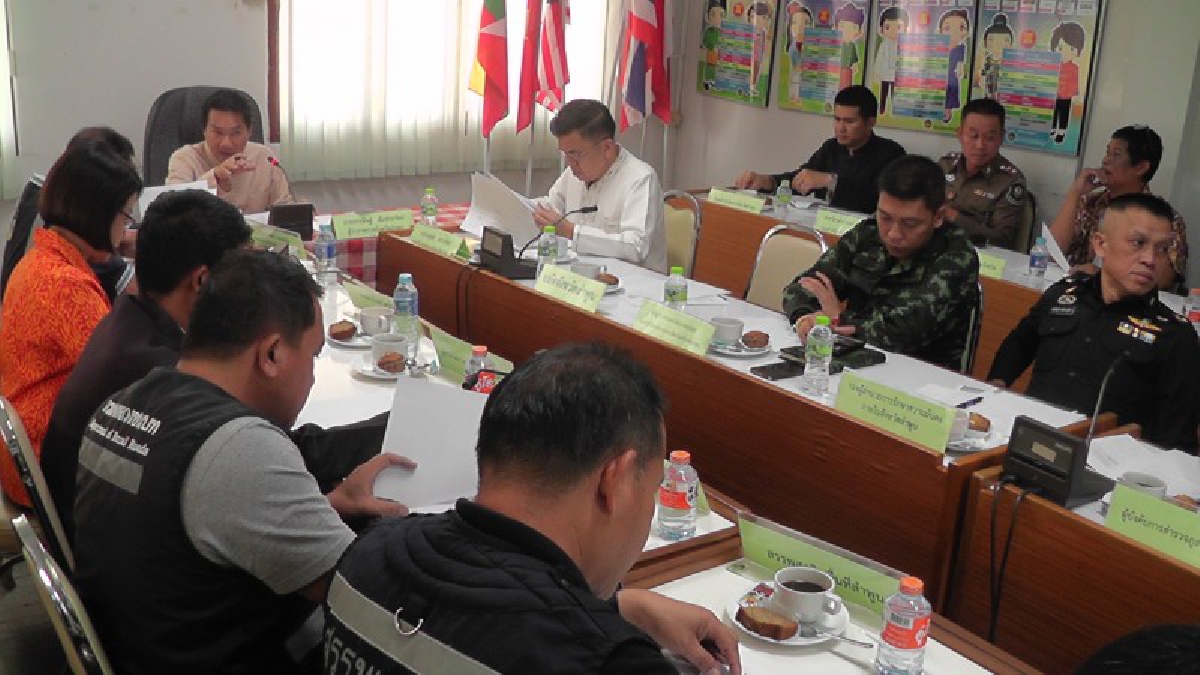 สาเหตุเดิมๆ !! ผู้ว่าฯ ลำพูนประชุมเข้ม หวัง ปชช.เที่ยวสงกรานต์สนุกสนานอย่างปลอดภัย พร้อมเผยยอดอุบัติเหตุ วันเดียว เจ็บ 12 ราย!!?