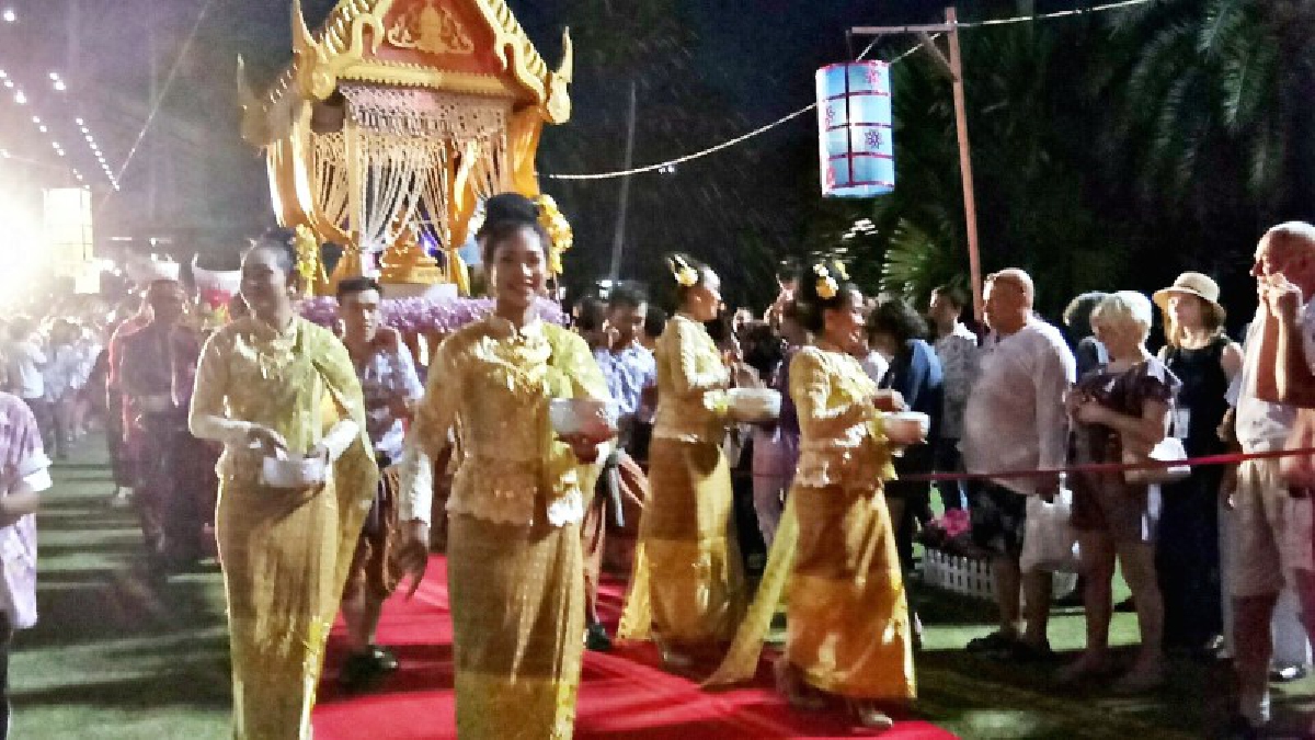สวนนงนุชพัทยา !! เปิดตำนานนางสงกรานต์ด้วยชุดและนักแสดงแสง สี เสียงอย่างยิ่งใหญ่