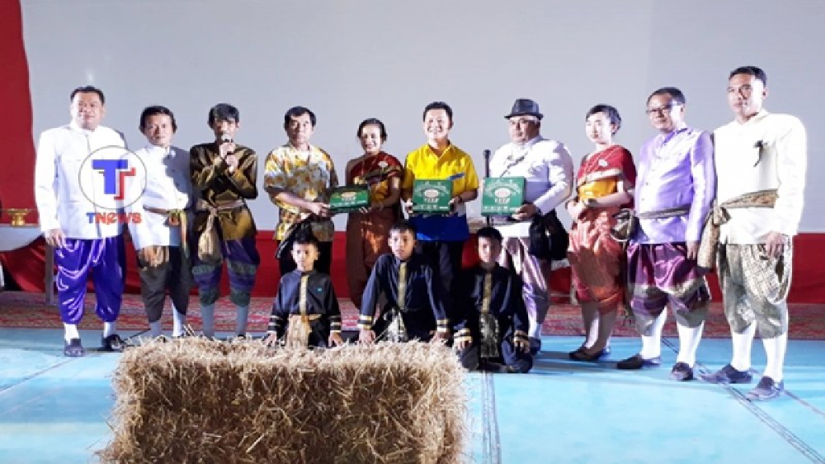 เปิดเทศกาลหนังใหญ่ไฟกะลา บรรยากาศย้อนรอยวิถีชุมชนโบราณ สืบสานการแสดงศิลปวัฒนธรรมแต่โบราณ